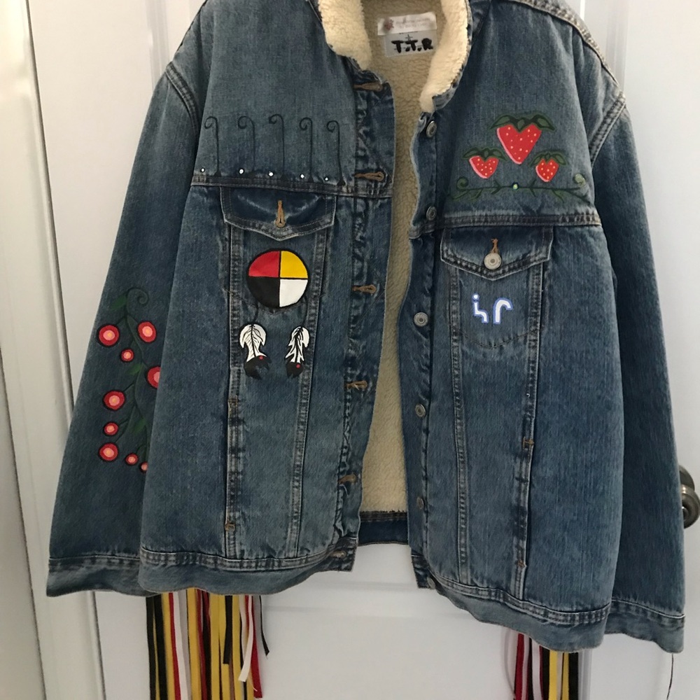 POW WOW Jacket by Canadian Indigenous Artist. Large.